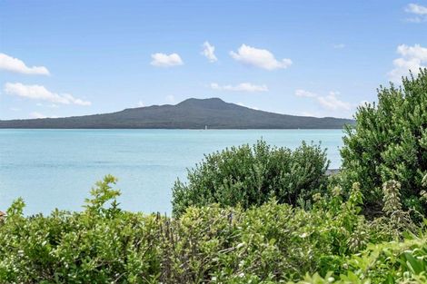 Photo of property in 35 Kitchener Road, Takapuna, Auckland, 0622