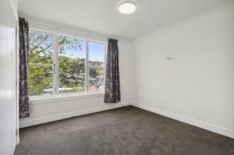 Photo of property in 2 Eden Street, Island Bay, Wellington, 6023