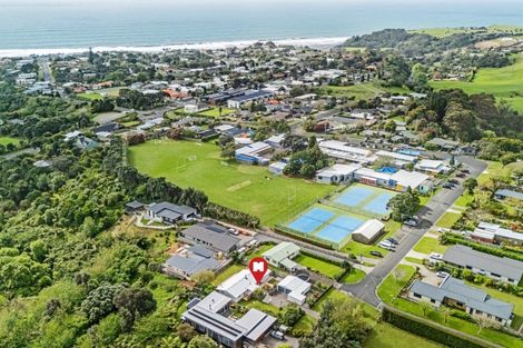 Photo of property in 46 Donnelly Street, Oakura, 4314