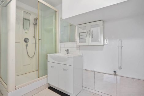 Photo of property in 25 Keegan Drive, Massey, Auckland, 0614