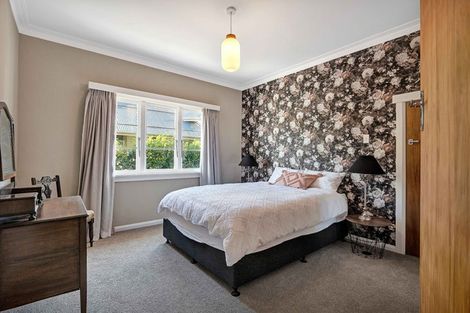 Photo of property in 33 Rogan Street, New Plymouth, 4310