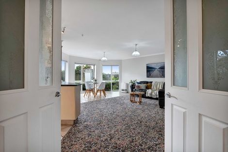 Photo of property in 6 Fantham Street, Hawera, 4610