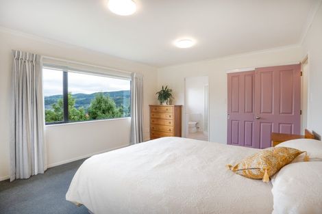 Photo of property in 195 Holborn Drive, Stokes Valley, Lower Hutt, 5019