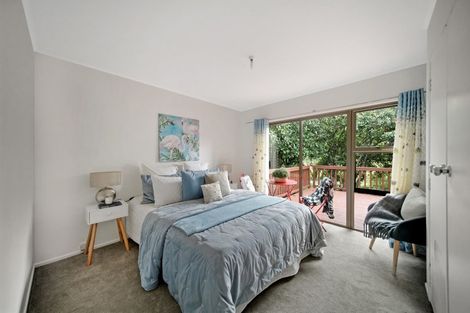 Photo of property in 230c Pakuranga Road, Pakuranga Heights, Auckland, 2010