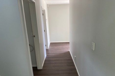 Photo of property in 2/12 Bradbury Road, Botany Downs, Auckland, 2010