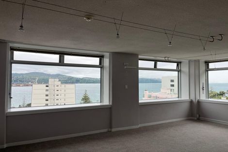 Photo of property in Jerningham Apartments, 20 Oriental Terrace, Oriental Bay, Wellington, 6011
