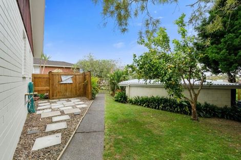 Photo of property in 1/7 Pamela Place, New Lynn, Auckland, 0600