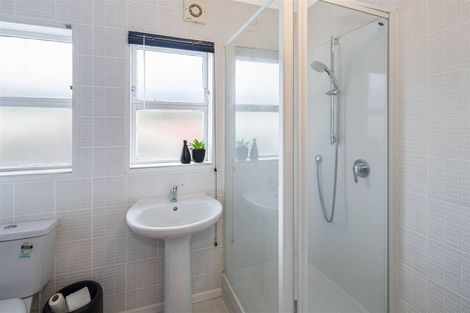 Photo of property in 20f1 Frankmoore Avenue, Johnsonville, Wellington, 6037