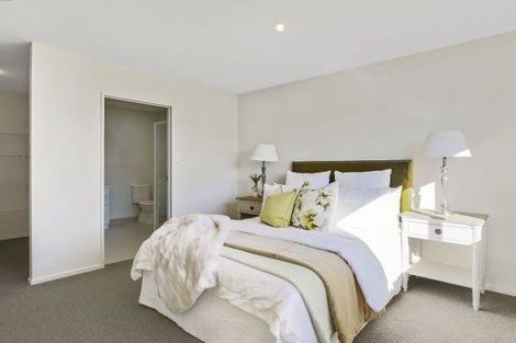 Photo of property in 36 Popokatea Drive, Takanini, 2112