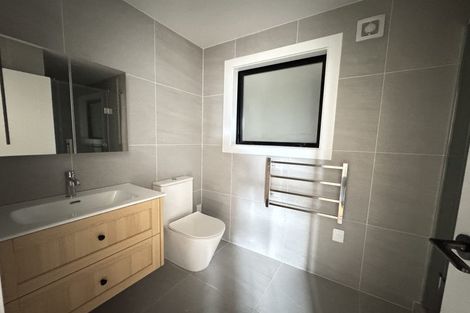 Photo of property in 42 Manu Place, Pinehill, Auckland, 0632