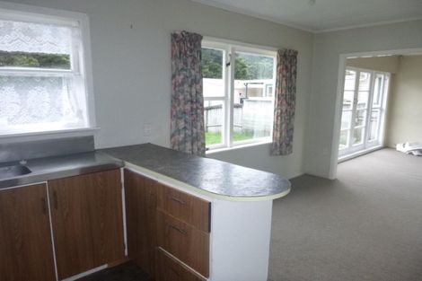 Photo of property in 76 Wood Street, Wainuiomata, Lower Hutt, 5014