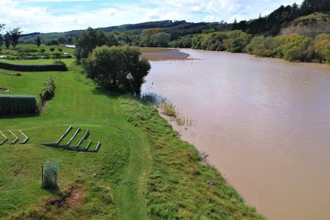 Photo of property in 742a River Road, Otane, 4277