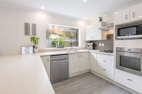 Photo of property in 203 Westchester Drive, Churton Park, Wellington, 6037