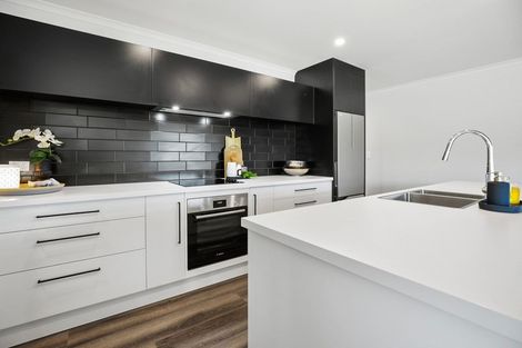 Photo of property in 15 Ruru Street, Cambridge, 3434