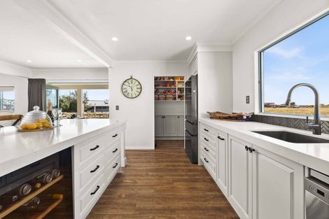 Photo of property in 25 Unahi Lane, Haumoana, 4180