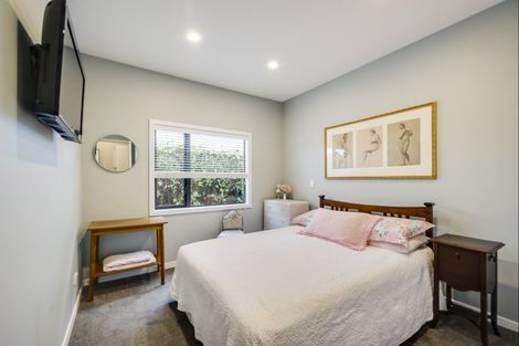 Photo of property in 7 Raven Grove, Havelock North, 4130