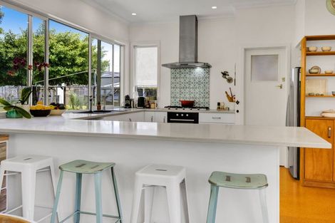Photo of property in 35 Kelly Street, Inglewood, 4330