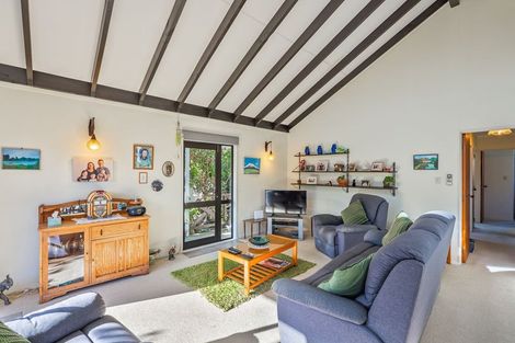 Photo of property in 32a Belvedere Avenue, Waikanae, 5036