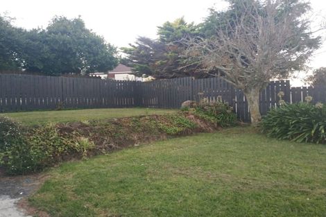 Photo of property in 2/77 Stanaway Street, Hillcrest, Auckland, 0627