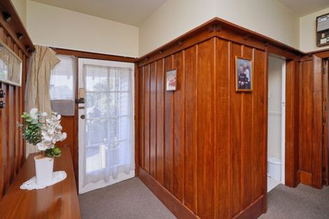 Photo of property in 32 Tower Street, Hornby, Christchurch, 8042