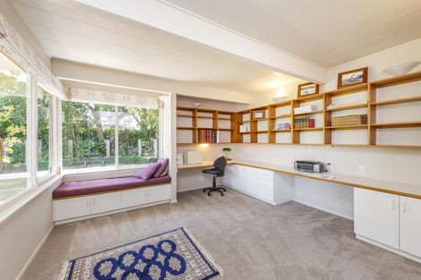Photo of property in 23 Surrey Crescent, Hokowhitu, Palmerston North, 4410