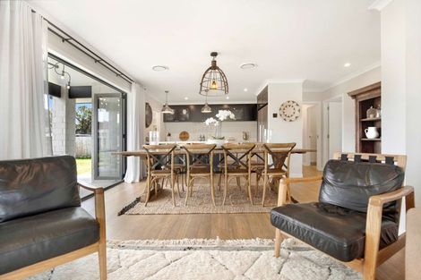 Photo of property in 3 Kohuhu Place, Motuoapa, 3382