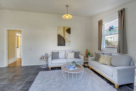 Photo of property in 74 Edward Avenue, Edgeware, Christchurch, 8013