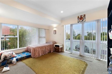 Photo of property in 247 Don Buck Road, Massey, Auckland, 0614