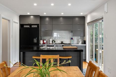 Photo of property in 30 Ngatitoa Street, Tawa, Wellington, 5028