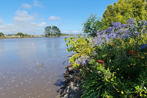 Photo of property in 70 Snodgrass Road, Westport, 7892