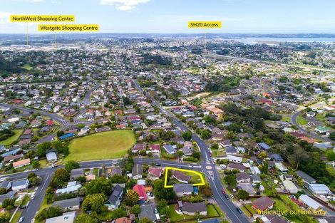 Photo of property in 61 Reynella Drive, Massey, Auckland, 0614
