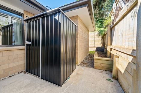 Photo of property in 4 Frederick Place, Whalers Gate, New Plymouth, 4310