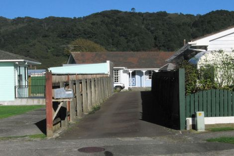 Photo of property in 3 Kawatiri Grove, Wainuiomata, Lower Hutt, 5014