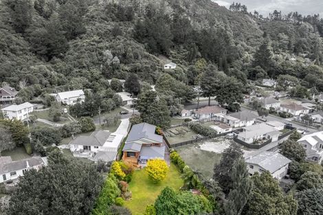 Photo of property in 45 Hine Road, Wainuiomata, Lower Hutt, 5014