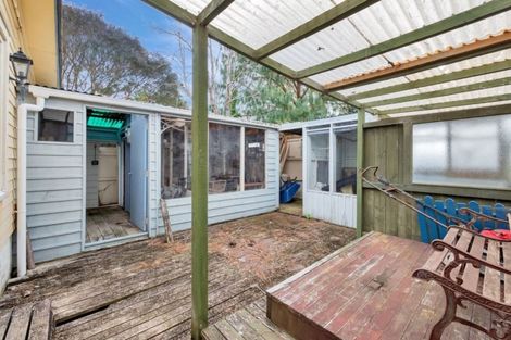 Photo of property in 213 Sturges Road, Henderson, Auckland, 0612