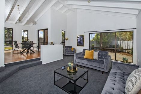 Photo of property in 53 George Point Road, Onerahi, Whangarei, 0110