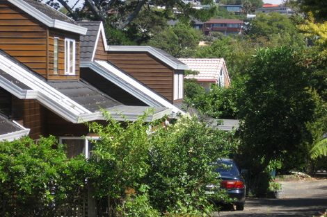 Photo of property in 2/418 Beach Road, Mairangi Bay, Auckland, 0630