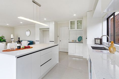 Photo of property in 3 Magnolia Place, Flat Bush, Auckland, 2016