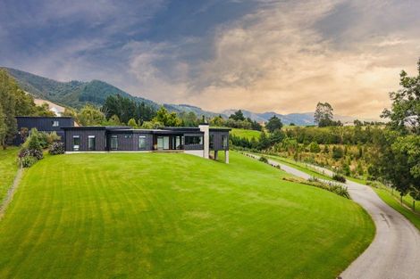 Photo of property in 126 Point Bush Road, Waimate, 7979