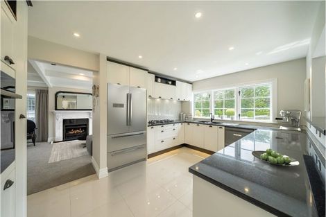 Photo of property in 29 Padnell Crescent, Paparangi, Wellington, 6037