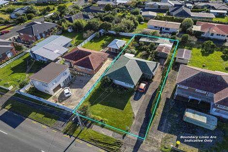 Photo of property in 154 View Road, Sunnyvale, Auckland, 0612