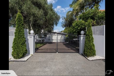 Photo of property in 313 Hobsonville Road, Hobsonville, Auckland, 0618