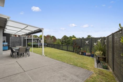Photo of property in 54 Merriman Place, Pyes Pa, Tauranga, 3112
