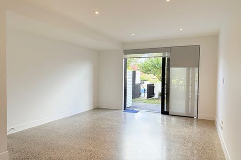 Photo of property in 214 Hobsonville Point Road, Hobsonville, Auckland, 0616