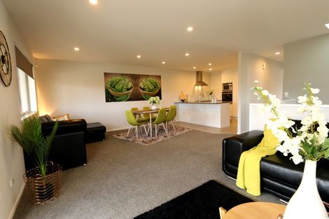 Photo of property in 5e Melia Place, Stanmore Bay, Whangaparaoa, 0932