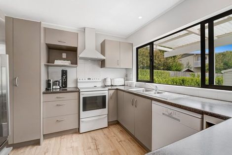 Photo of property in 22a Brixton Road, Manly, Whangaparaoa, 0930
