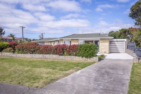 Photo of property in 86 Gray Avenue, Paraparaumu Beach, Paraparaumu, 5032