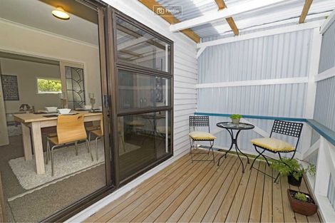 Photo of property in 23 Luckens Road, West Harbour, Auckland, 0618
