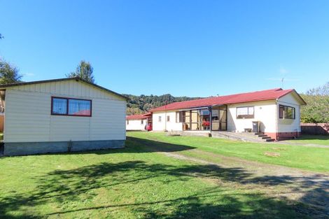 Photo of property in 35-37 Main Street, Reefton, 7830