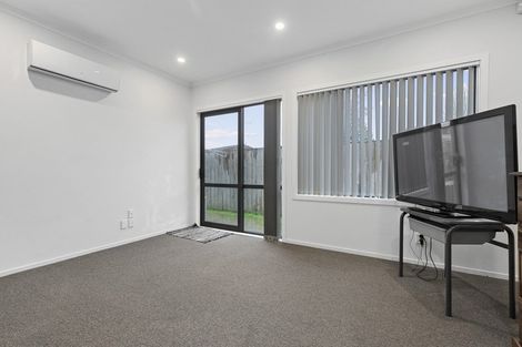 Photo of property in 2u6 Rosalind Street, Deanwell, Hamilton, 3206